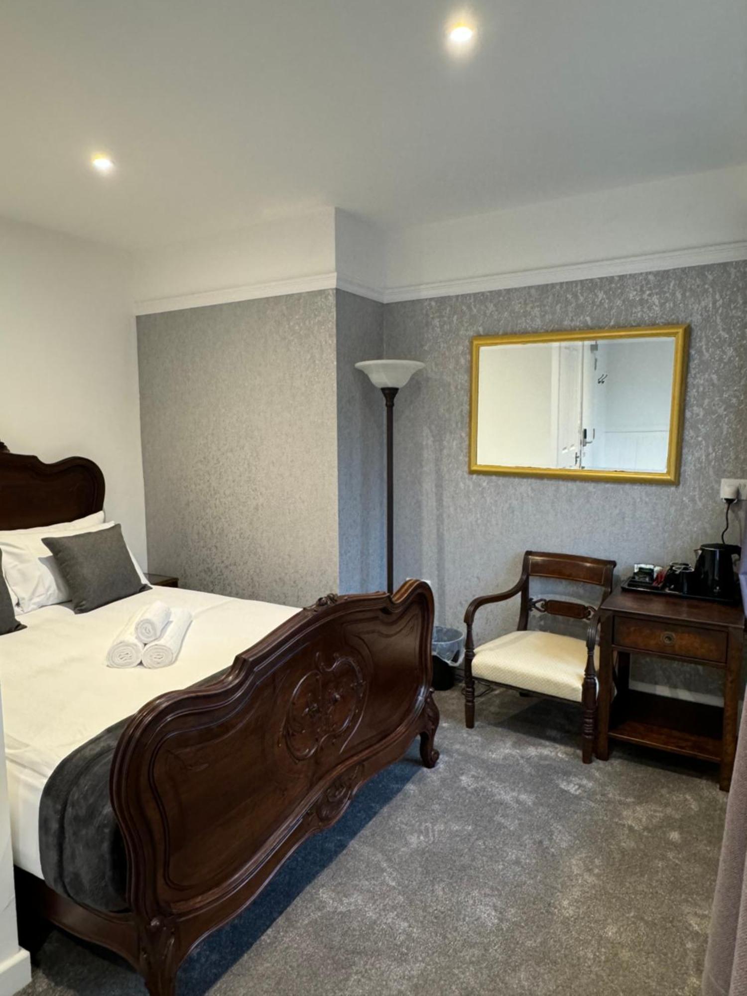 Juniper Berry Southampton Exterior foto